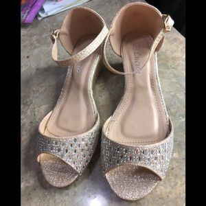 Beautiful Formal girl shoes size 3